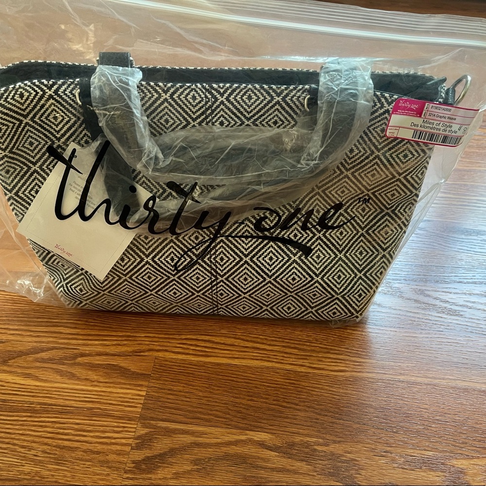 Thirty-One Miles of Style Purse in Graphic Weave